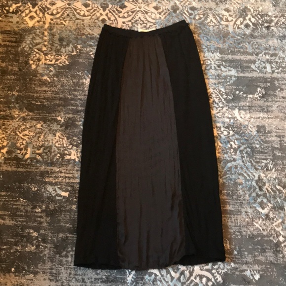 Graham and Spencer Dresses & Skirts - Graham & Spencer Maxi Skirt - size medium - black